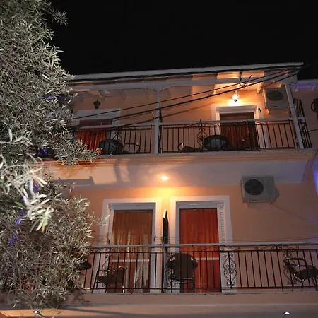 Pensión Homer's Nydri (Lefkada)