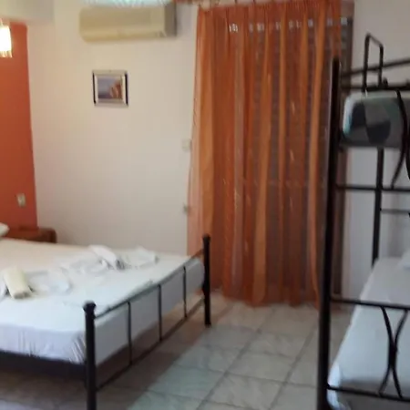 Homer's Pensión Nydri (Lefkada)
