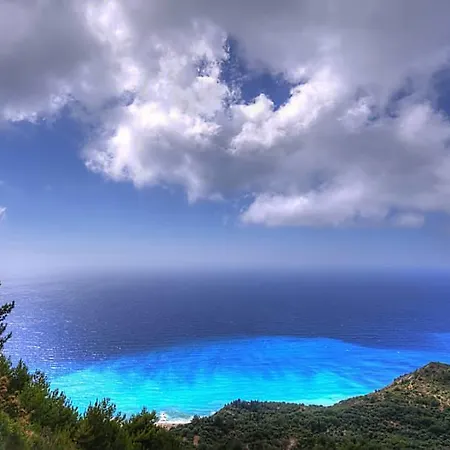 Homer's Nydri (Lefkada)