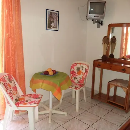 Penzion Homer Nydri (Lefkada)
